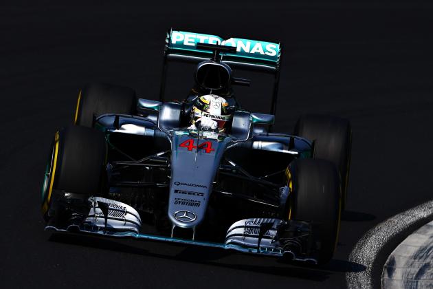BUDAPEST, HUNGARY - JULY 24: Lewis Hamilton of Great Britain driving the (44) Mercedes AMG Petronas F1 Team Mercedes F1 WO7 Mercedes PU106C Hybrid turbo on track during the Formula One Grand Prix of Hungary at Hungaroring on July 24, 2016 in Budapest, Hungary.  (Photo by Charles Coates/Getty Images)