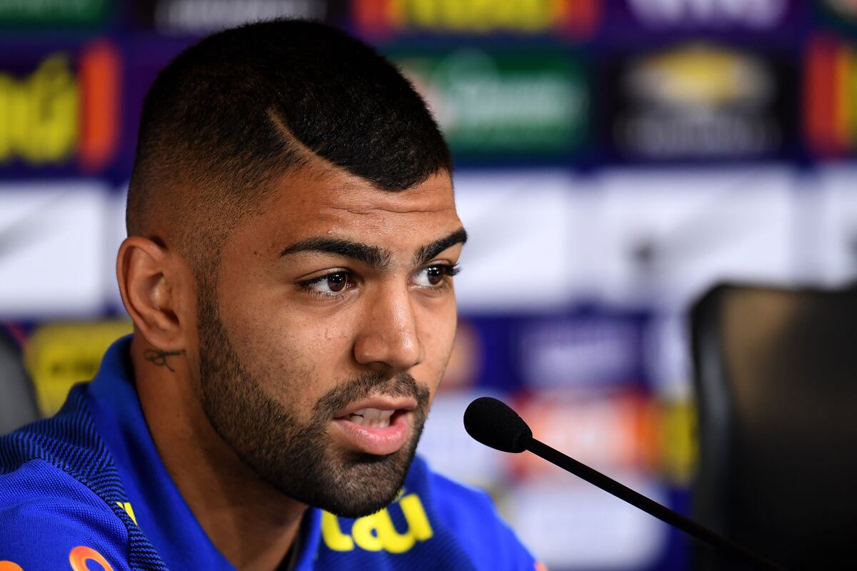 Chelsea Transfer News: Gabriel Barbosa Blow, Latest ...