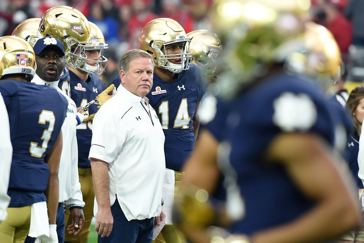 The 4-8 Disaster: Why Notre Dame Football 2016 Still Haunts South Bend