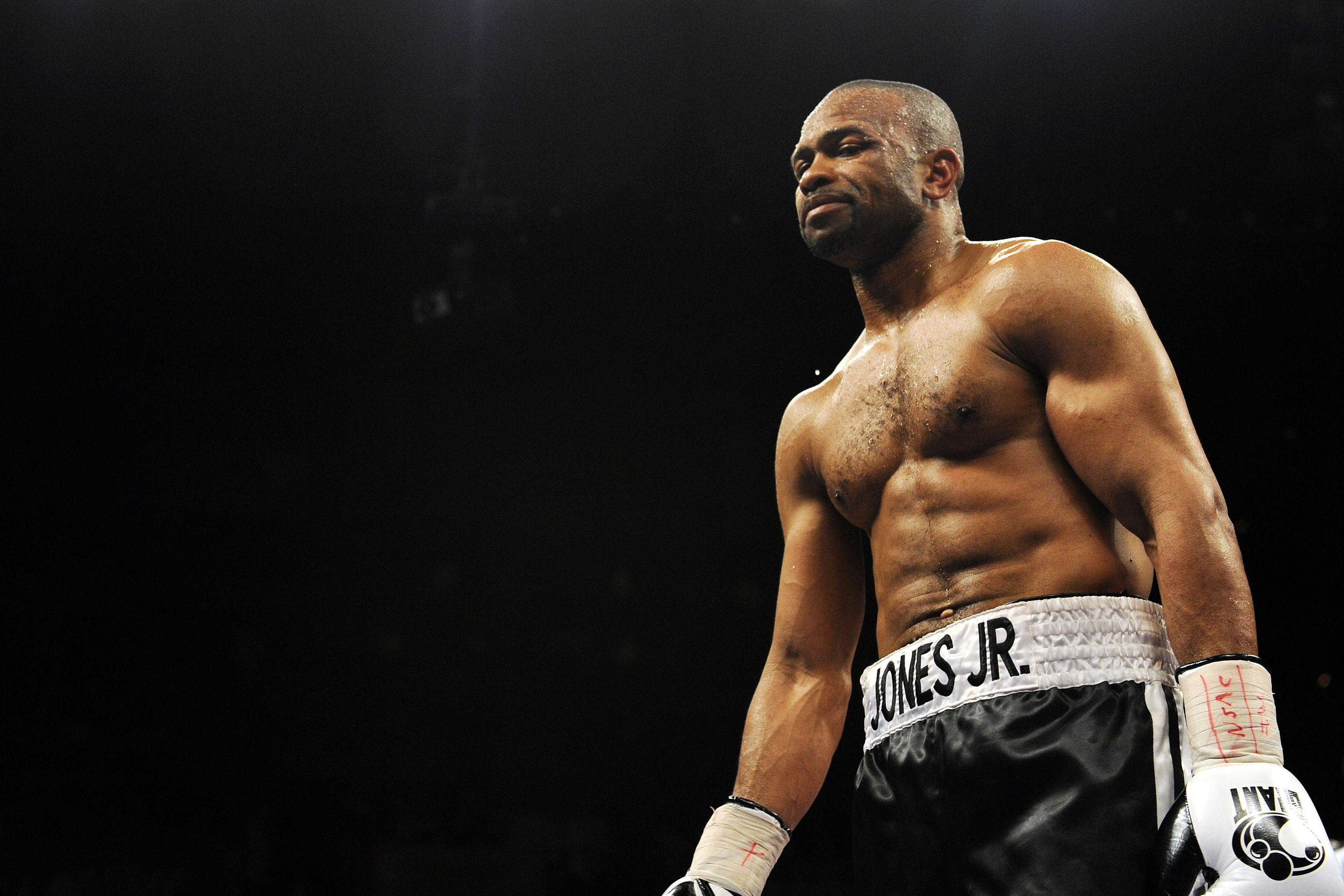 Roy Jones Jr. vs. Rodney Moore: Winner, Scorecard and Reaction ...