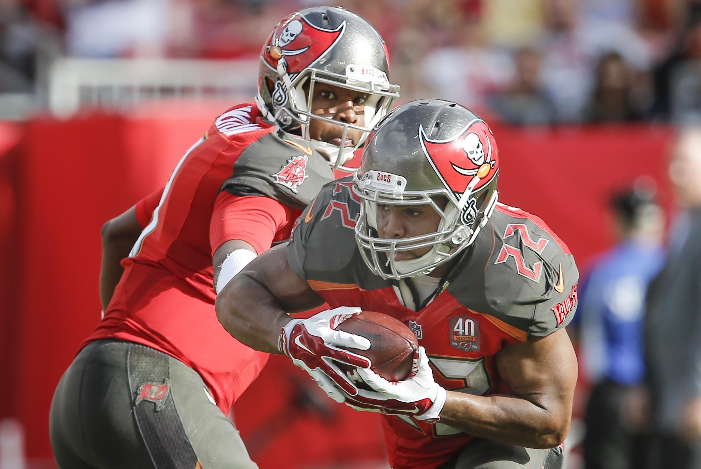 Bucs, Doug Martin take pressure off Jameis Winston in beating