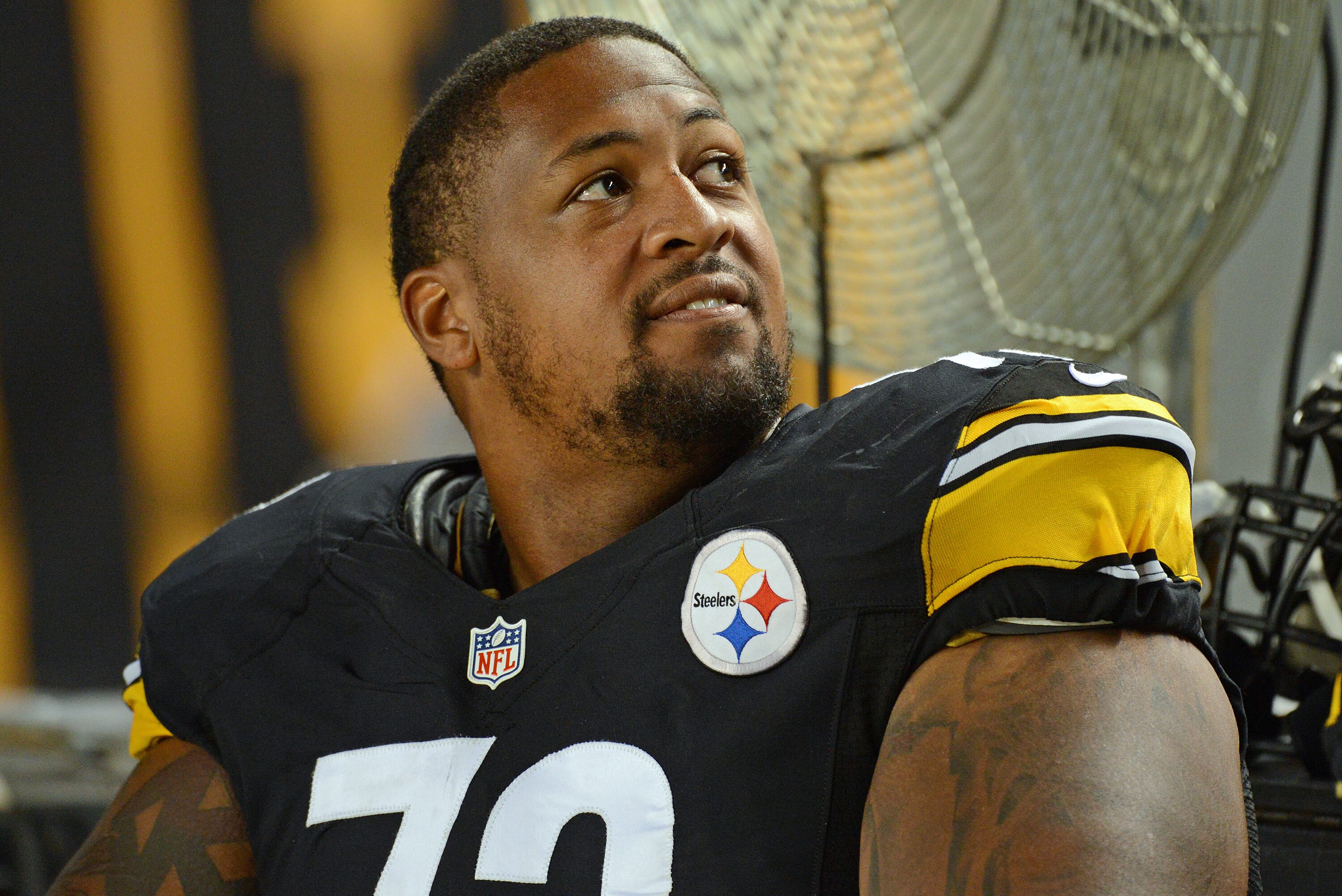 Nfl Player Rep Ramon Foster Urges Players To Save Money For