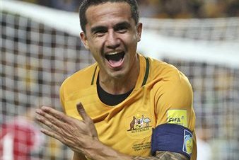 Australia's Tim Cahill celebrates scoring a goal against Jordan during their 2018 FIFA World Cup qualifier in Sydney, Australia, Tuesday, March 29, 2016.(AP Photo/Rob Griffith)