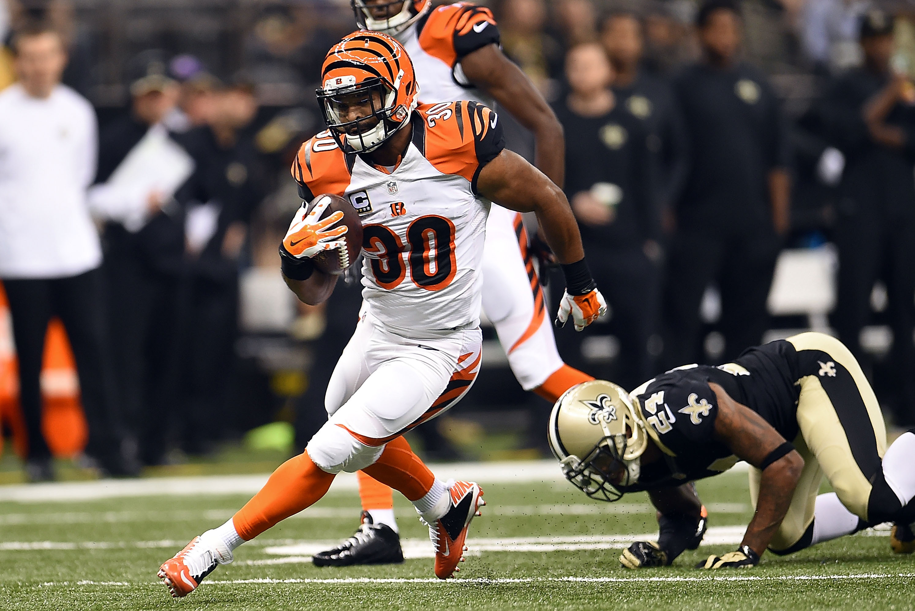 Cincinnati Bengals RB Cedric Peerman sidelined with broken forearm 