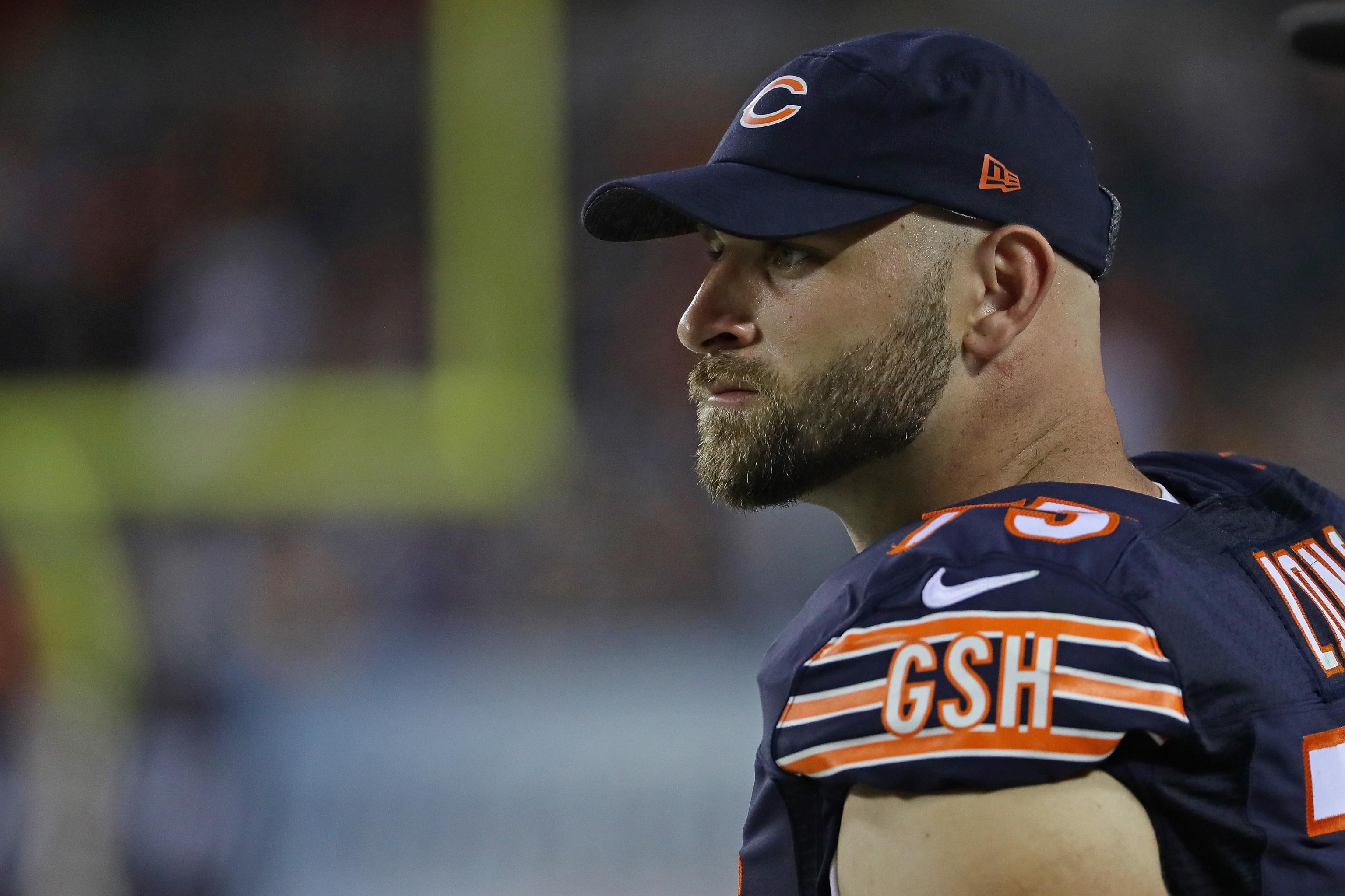 Kyle Long agrees to restructure contract with Bears