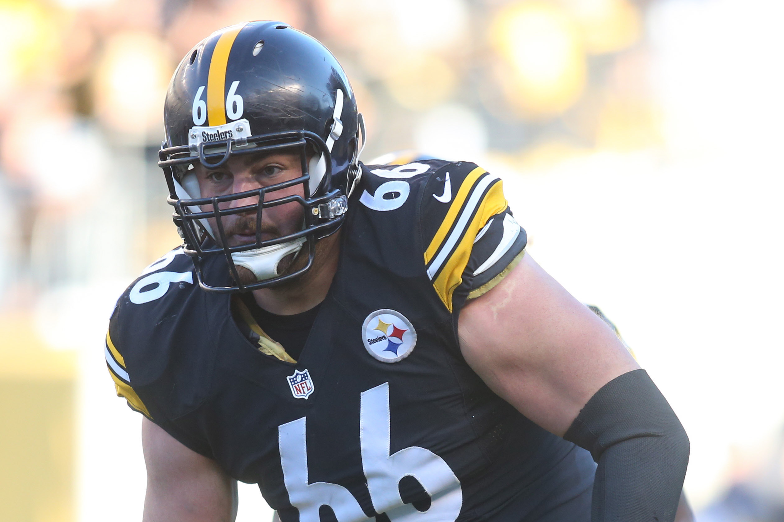 NFL on X: Steelers release 2x All-Pro guard David DeCastro. https