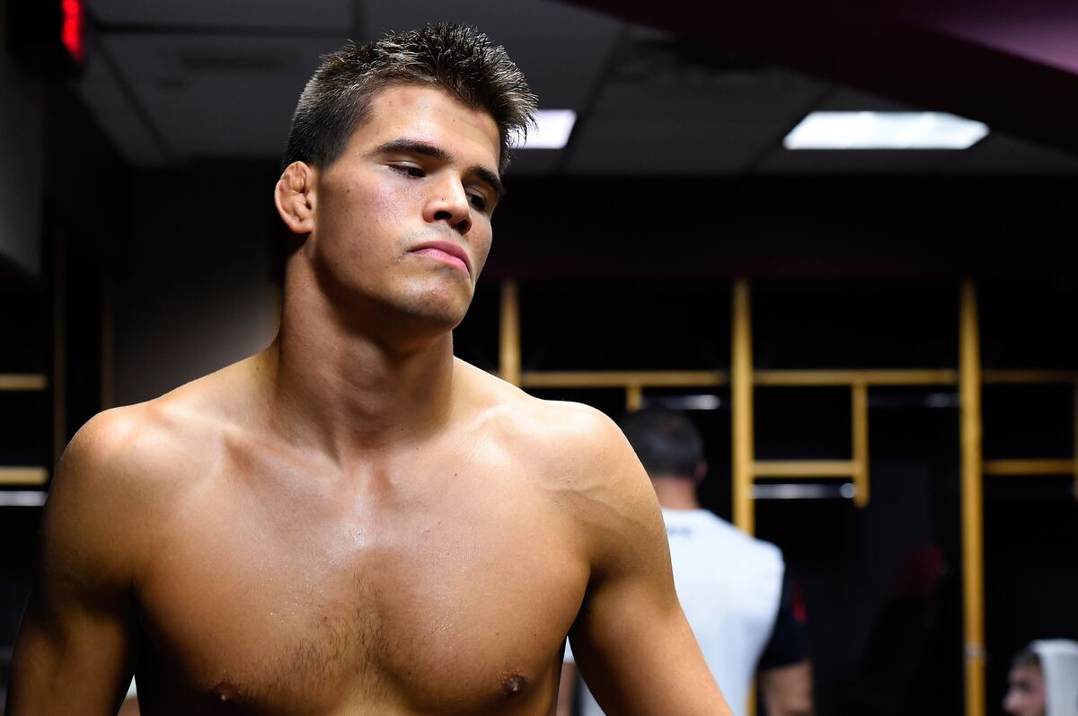 Cm Punk Vs Mickey Gall Results Winner And Reaction From Ufc 203 Bleacher Report Latest News Videos And Highlights Punk has made his career performing in the. cm punk vs mickey gall results winner