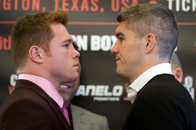 LONDON, ENGLAND - JULY 20: Canelo Alverez (L) and Liam Smith (R) square up during the Canelo Alvarez vs Liam Smith boxing press conference at The Landmark Hotel on July 20, 2016 in London, England. (Photo by Charlie Crowhurst/Getty Images)