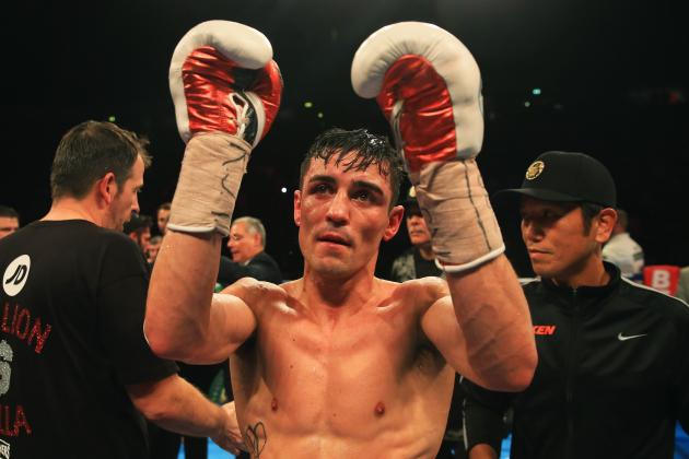 MANCHESTER, ENGLAND - SEPTEMBER 24:  Anthony Crolla salutes the crowd after defeat to Jorge Linares in their contest for WBA, WBC Diamond and Ring Magazine Lightweight World Titlesat Manchester Arena on September 24, 2016 in Manchester, England.  (Photo by Ben Hoskins/Getty Images)