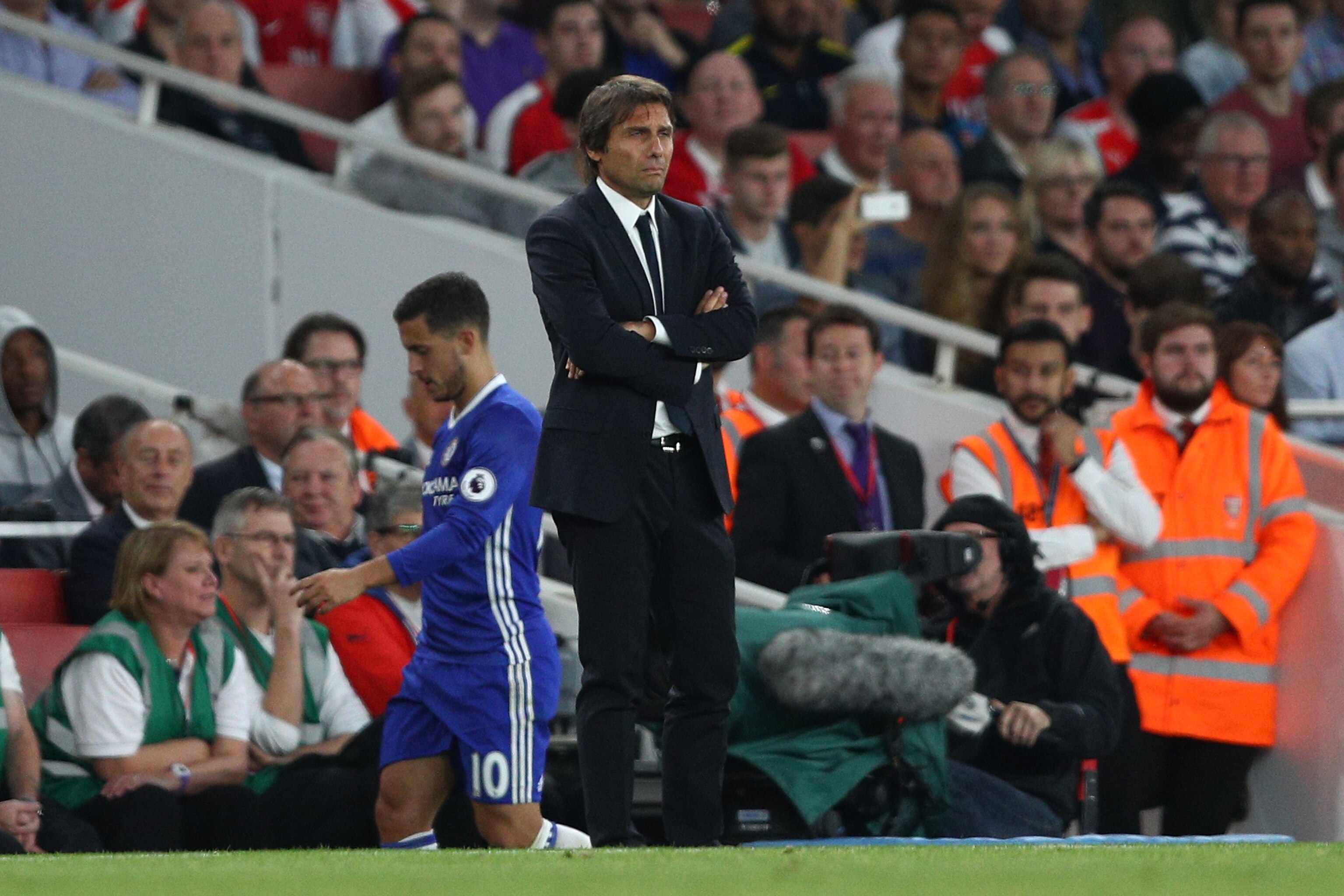 Antonio Conte Reportedly Calls Chelsea Players Spineless During Arsenal Defeat Bleacher Report Latest News Videos And Highlights