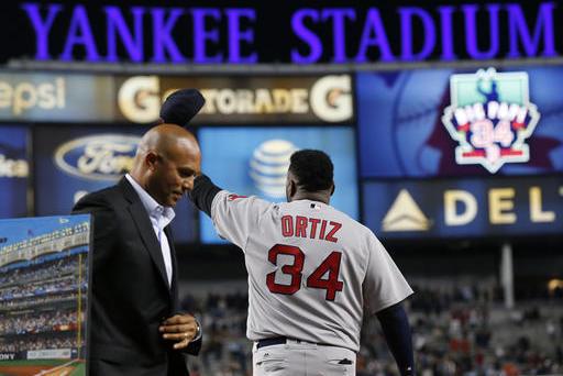Mariano Rivera Presents David Ortiz with Gift from Yankees