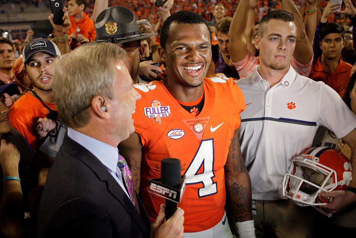 Bleacher Report's Daily Football Fix for October 2 News, Scores