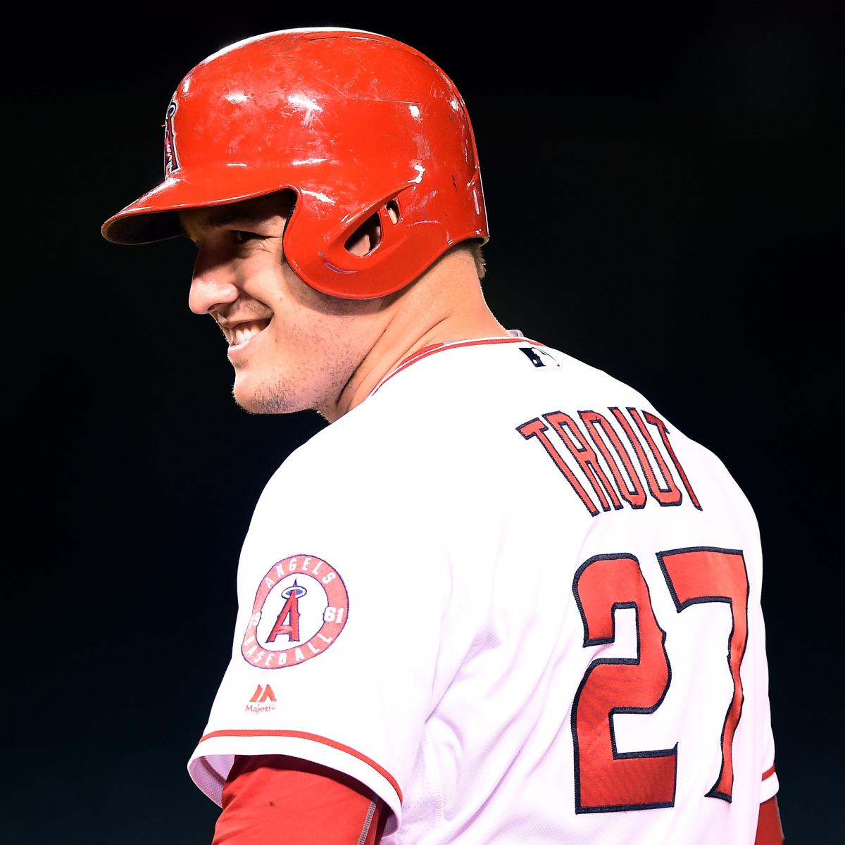 Derek Dietrich Baseball GIF by Cincinnati Reds - Find & Share on GIPHY