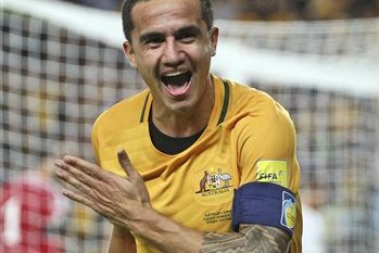 Australia's Tim Cahill celebrates scoring a goal against Jordan during their 2018 FIFA World Cup qualifier in Sydney, Australia, Tuesday, March 29, 2016.(AP Photo/Rob Griffith)