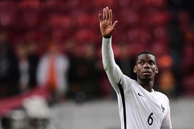 France's midfielder Paul Pogba celebrates his team's victory at the end of the FIFA World Cup 2018 qualifying football match Netherlands vs France on October 10, 2016 at the Amsterdam Arena in Amsterdam. / AFP / EMMANUEL DUNAND (Photo credit should read EMMANUEL DUNAND/AFP/Getty Images)
