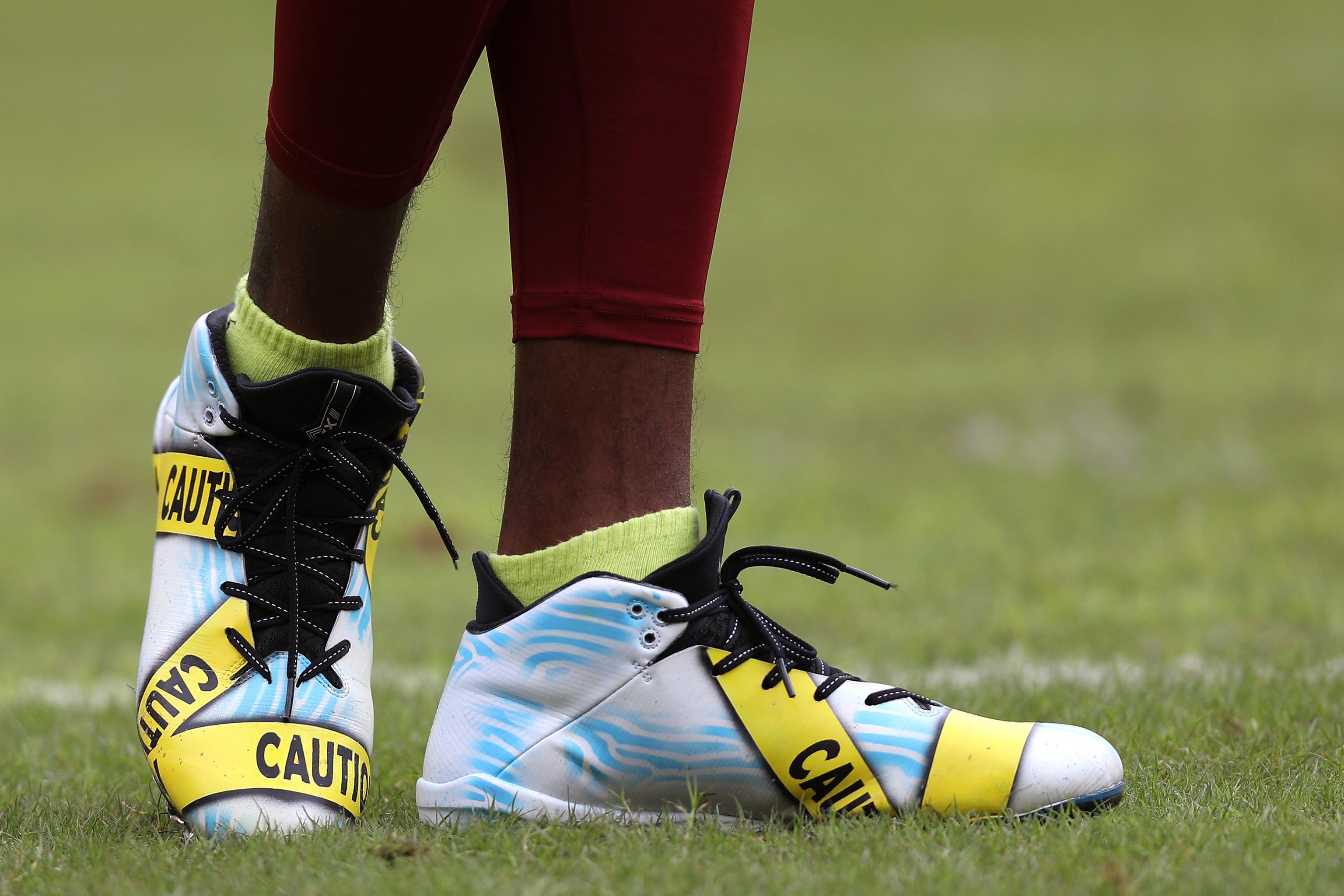 NFL allows Antonio Brown to wear Arnold Palmer cleats