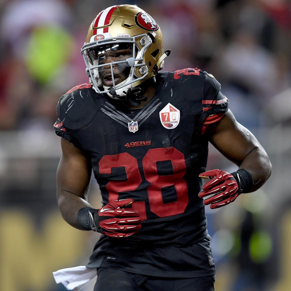 Carlos Hyde Injury: Updates on 49ers RB's Shoulder and Return