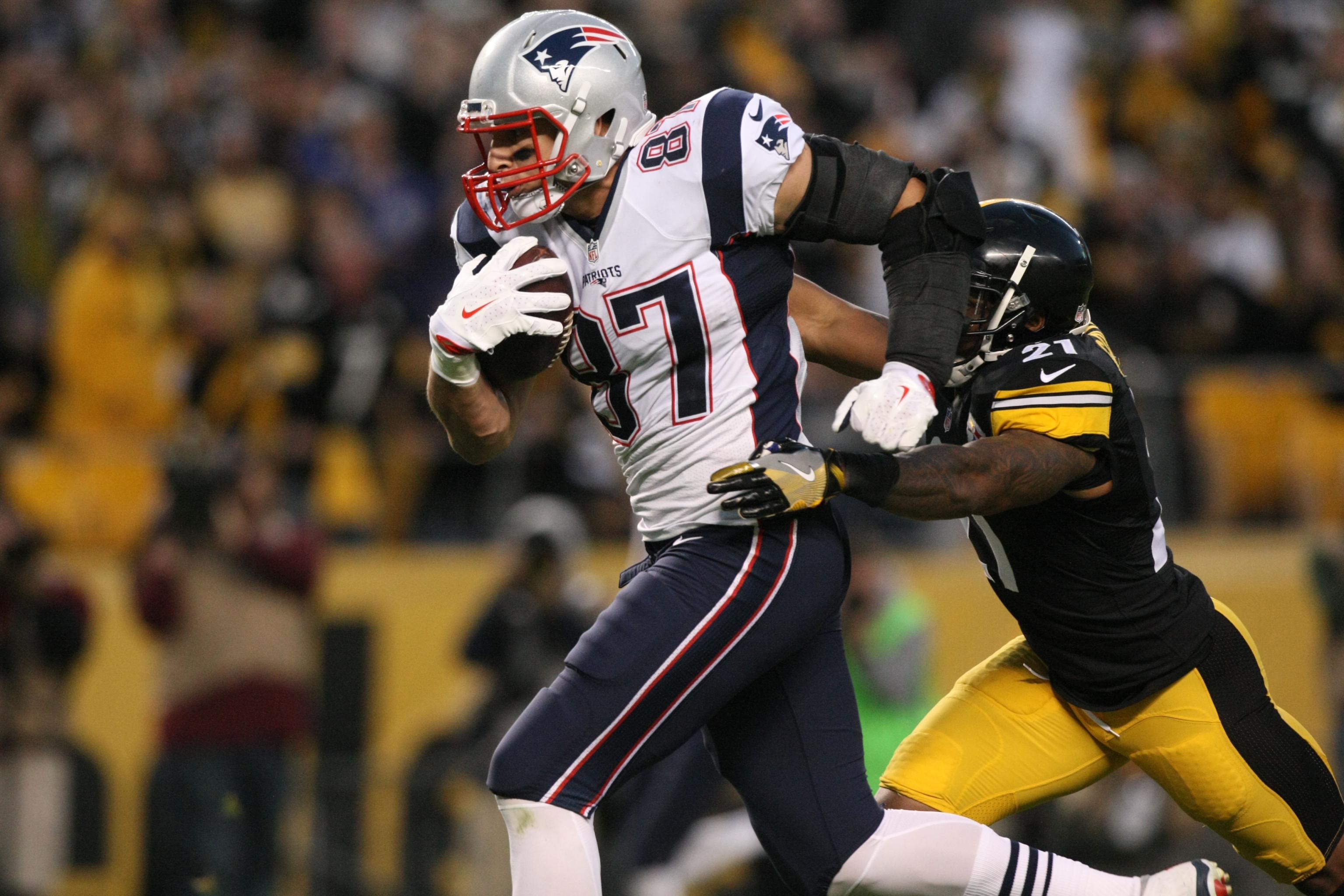 LeGarrette Blount, Patriots pull away from Steelers 27-16