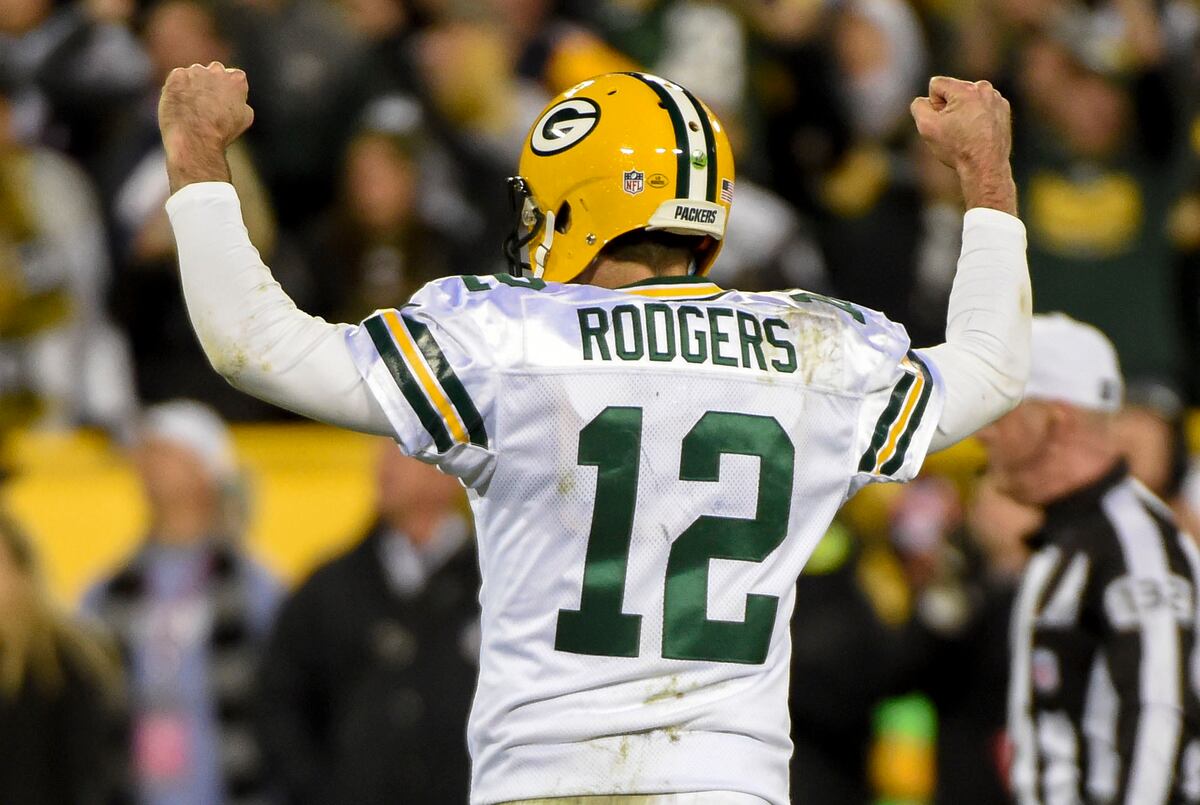 Aaron Rodgers Reclaims the NFL1000 QB Throne in Week 7 | News, Scores