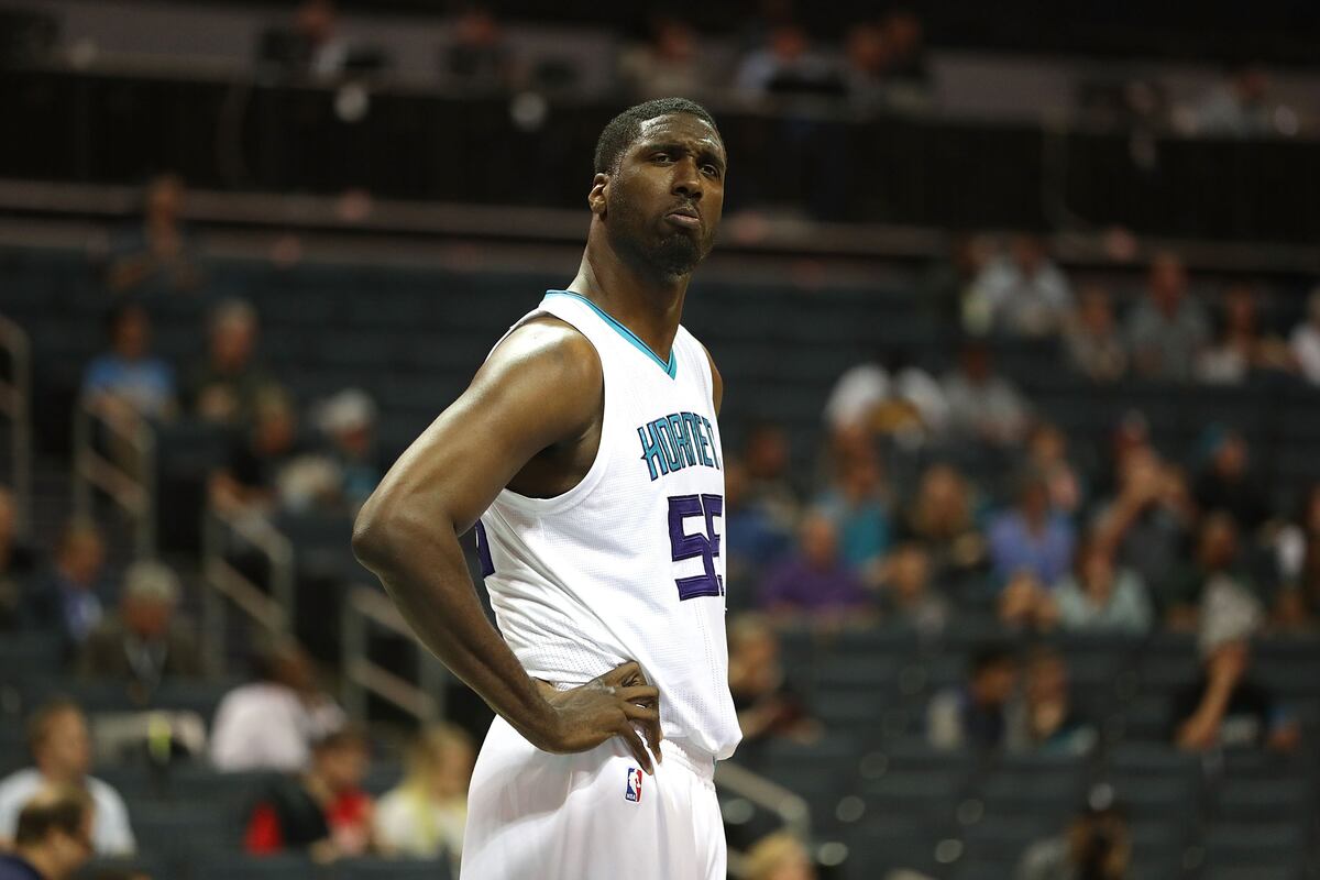 Roy Hibbert Injury: Updates on Hornets Center's Knee and Return | News