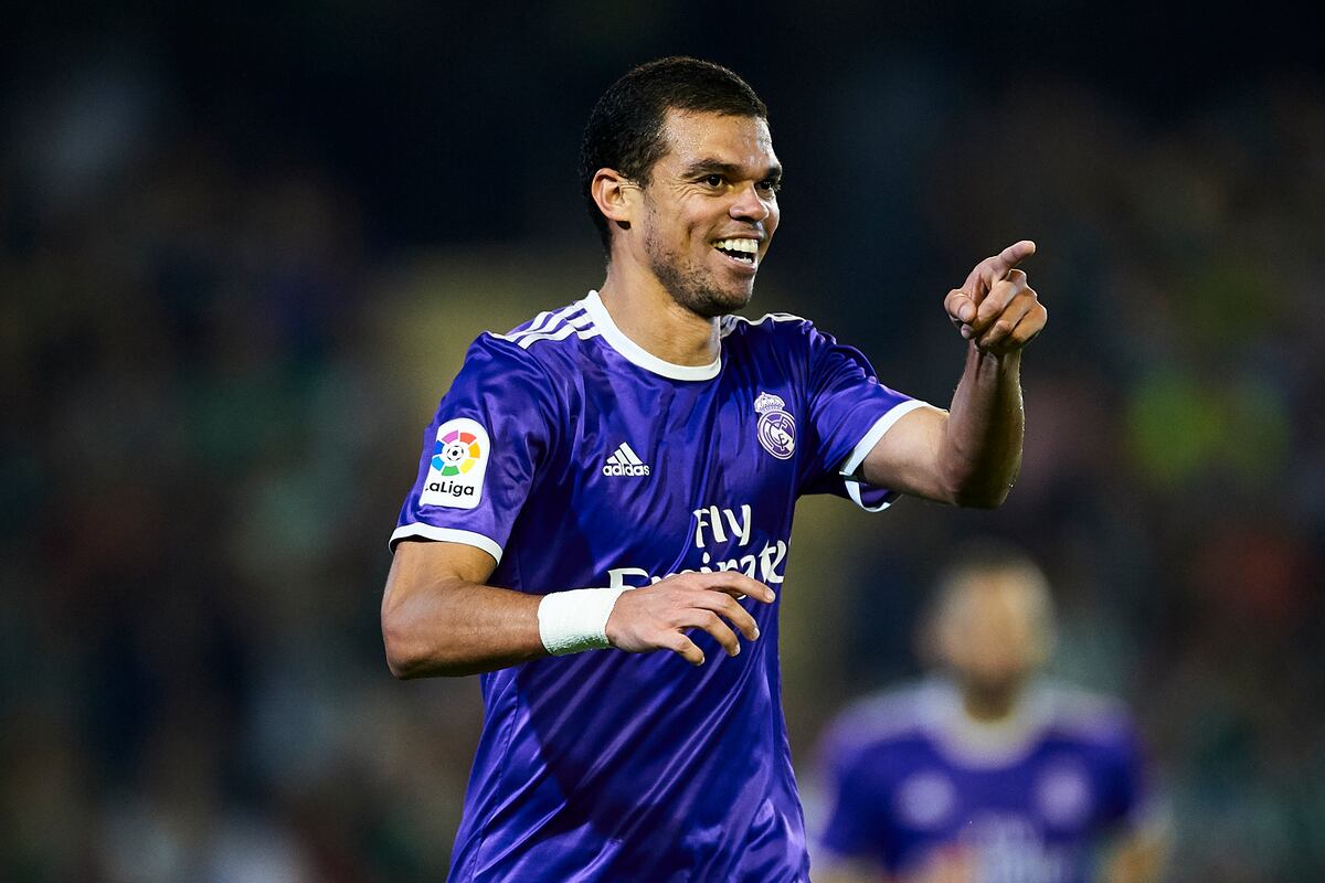 Manchester United Transfer News: Latest Rumours on Pepe ...