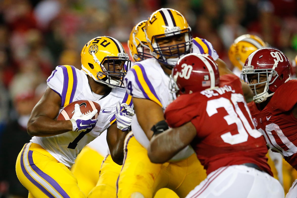 College Football Week 10 Predictions: Picking Top 25 Games ...