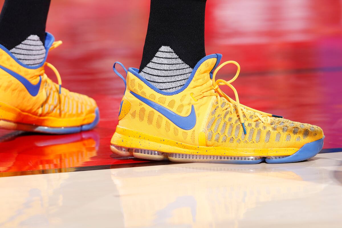 B/R Kicks of the Week: Best on Court for NBA Week 2 News Scores B/R Kicks of the Week: Best on Court for NBA Week 2 News Scores