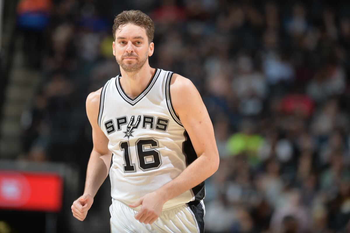 Predicting the Biggest Busts of the 201617 NBA Fantasy Basketball