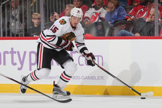 NEWARK, NJ - OCTOBER 28:  Artem Anisimov #15 of the Chicago Blackhawks skates against the New Jersey Devils at the Prudential Center on October 28, 2016 in Newark, New Jersey.  (Photo by Bruce Bennett/Getty Images)