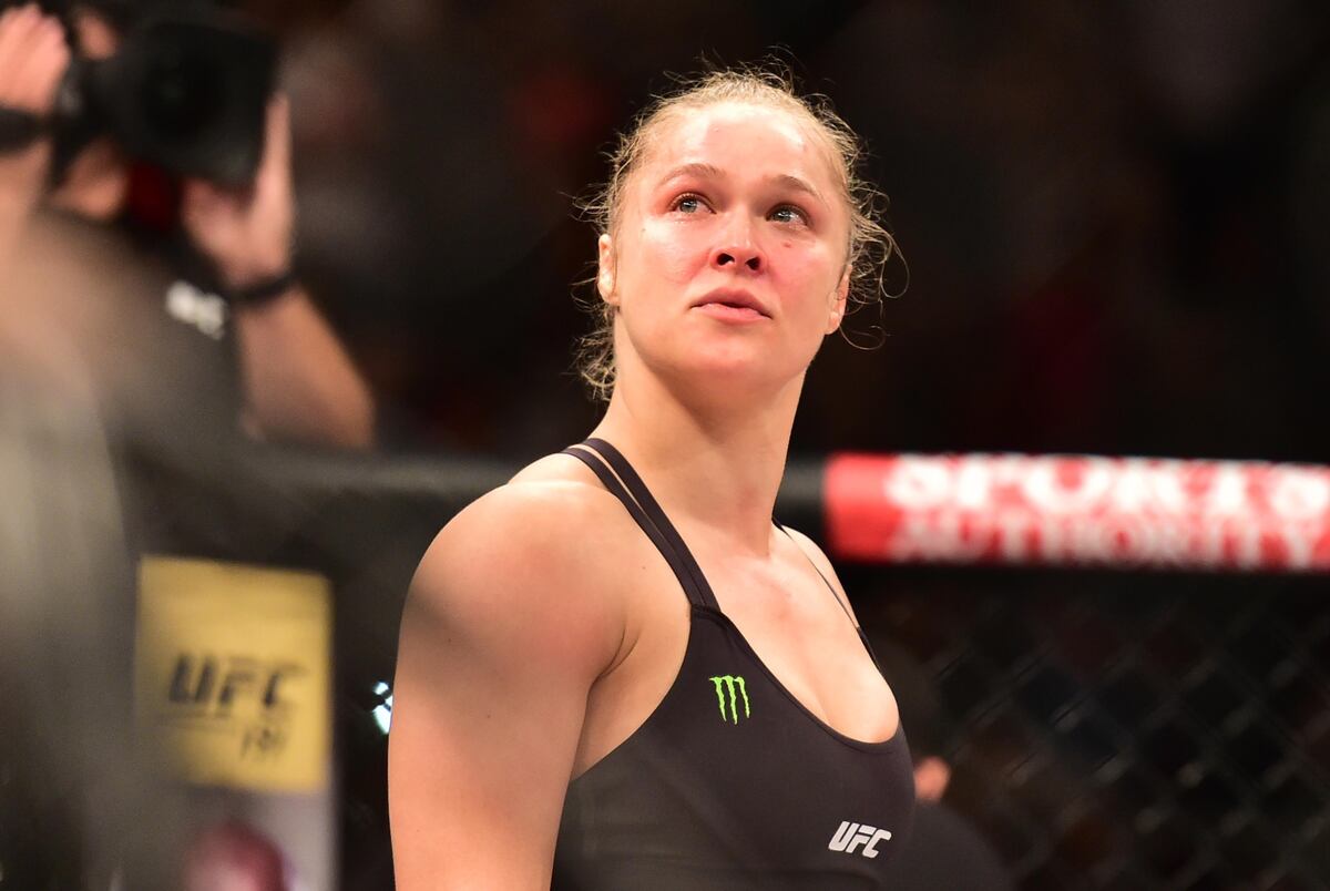 Ronda Rousey Leaves Amanda Nunes on Stage at UFC 205 Weigh-Ins | Bleacher Report | Latest News ...
