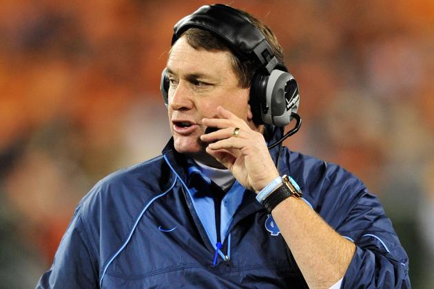 NASHVILLE, TN - DECEMBER 30:  Coach Butch Davis of the North Carolina Tar Heels directs his players against the Tennessee Volunteers during the Franklin American Mortgage Music City Bowl at LP Field on December 30, 2010 in Nashville, Tennessee. North Carolina defeated Tennessee 30-27 in double overtime.  (Photo by Grant Halverson/Getty Images)