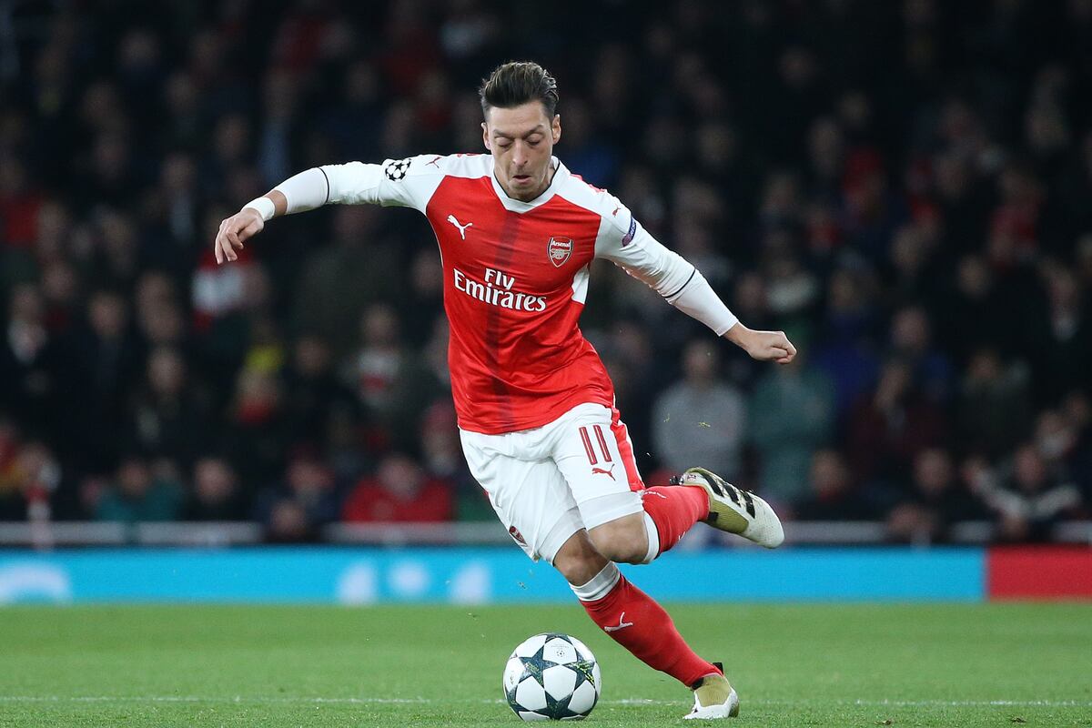 Mesut Ozil 'Disappears' in Physical Arsenal Matches, Says ...