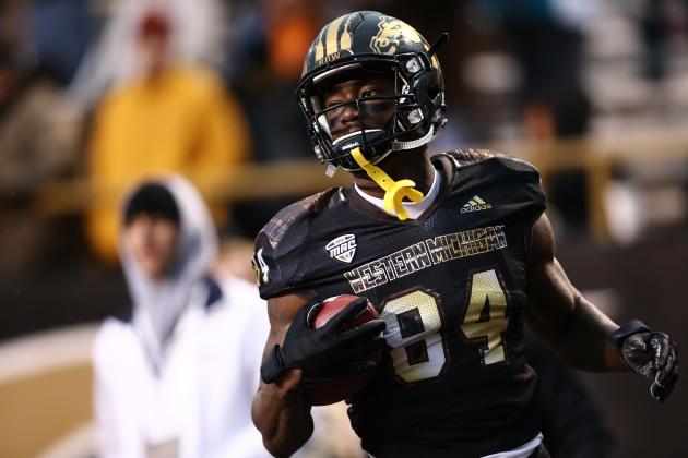 KALAMAZOO, MI - NOVEMBER 25:  Corey Davis #84 of the Western Michigan Broncos  warms up prior  to the game against the Toledo Rockets at Waldo Stadium on November 25, 2016 in Kalamazoo, Michigan. (Photo by Rey Del Rio/Getty Images)