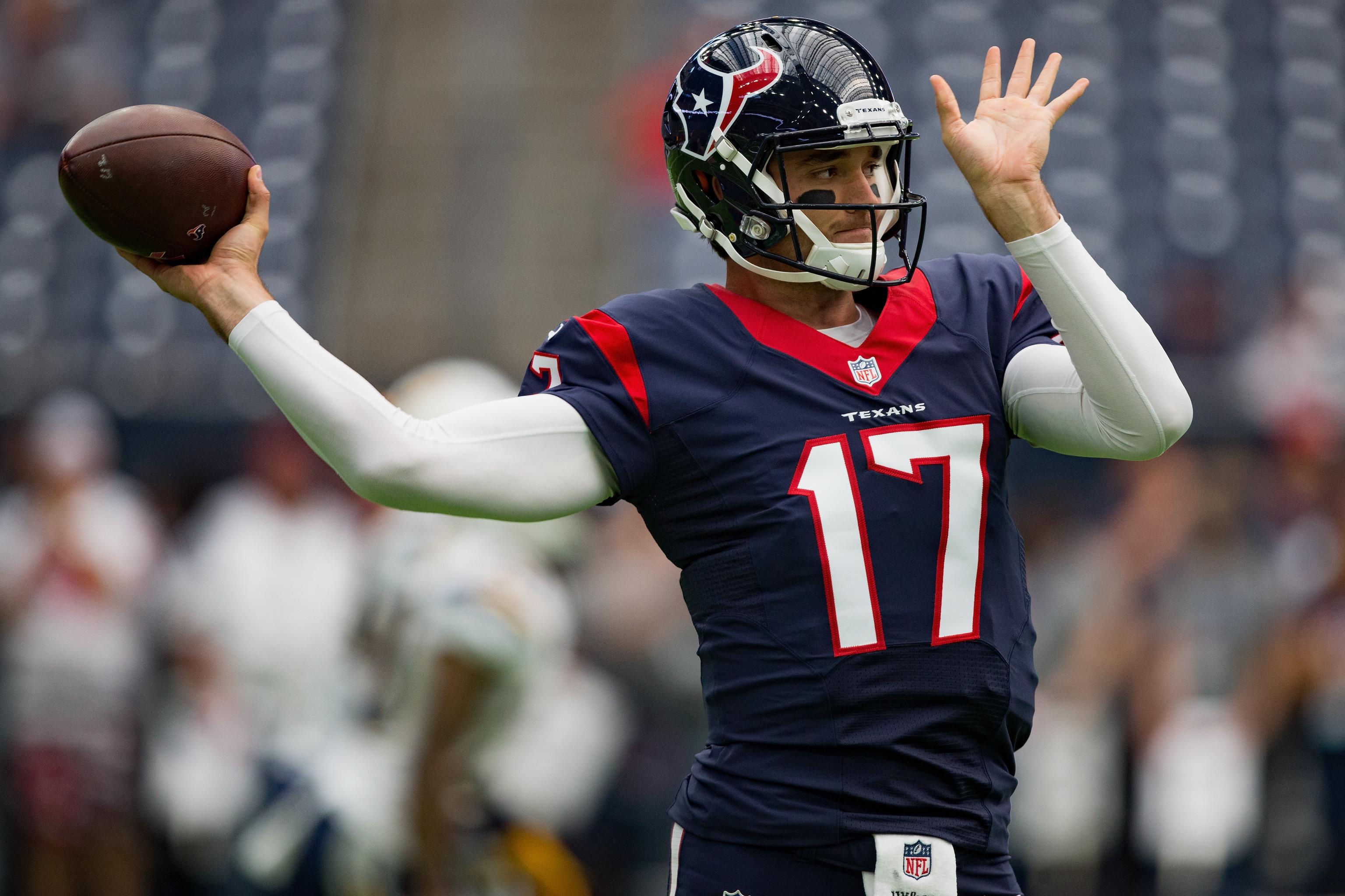 Titans fall below .500 with loss to struggling Texans