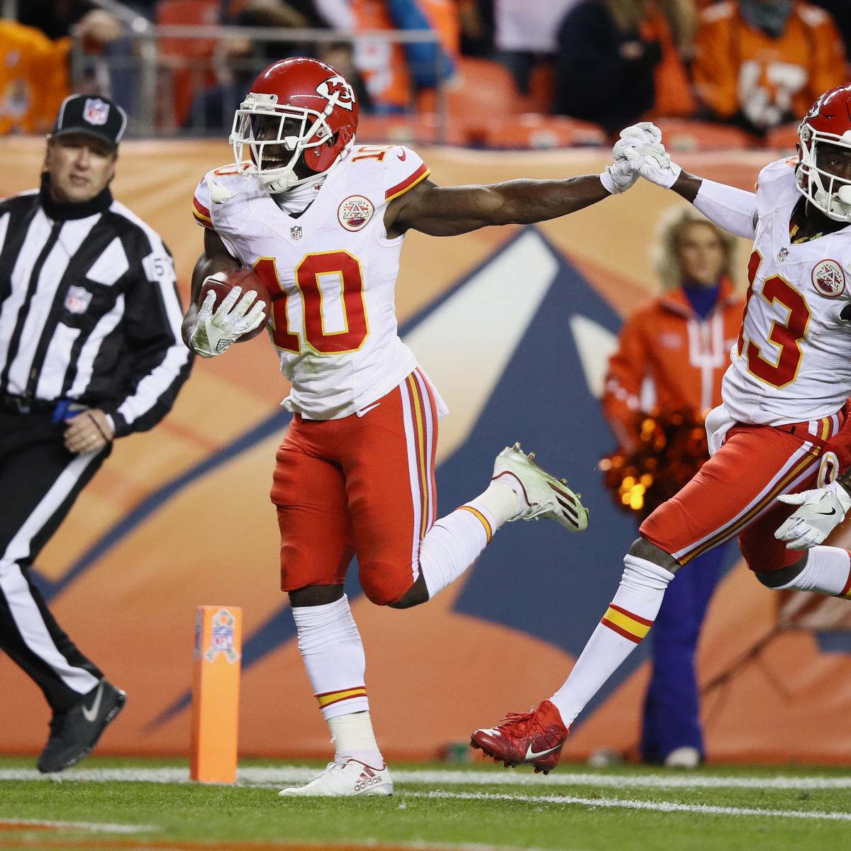 Tyreek Hill Scores TD on Free Kick, High-Fives De'Anthony Thomas Before ...