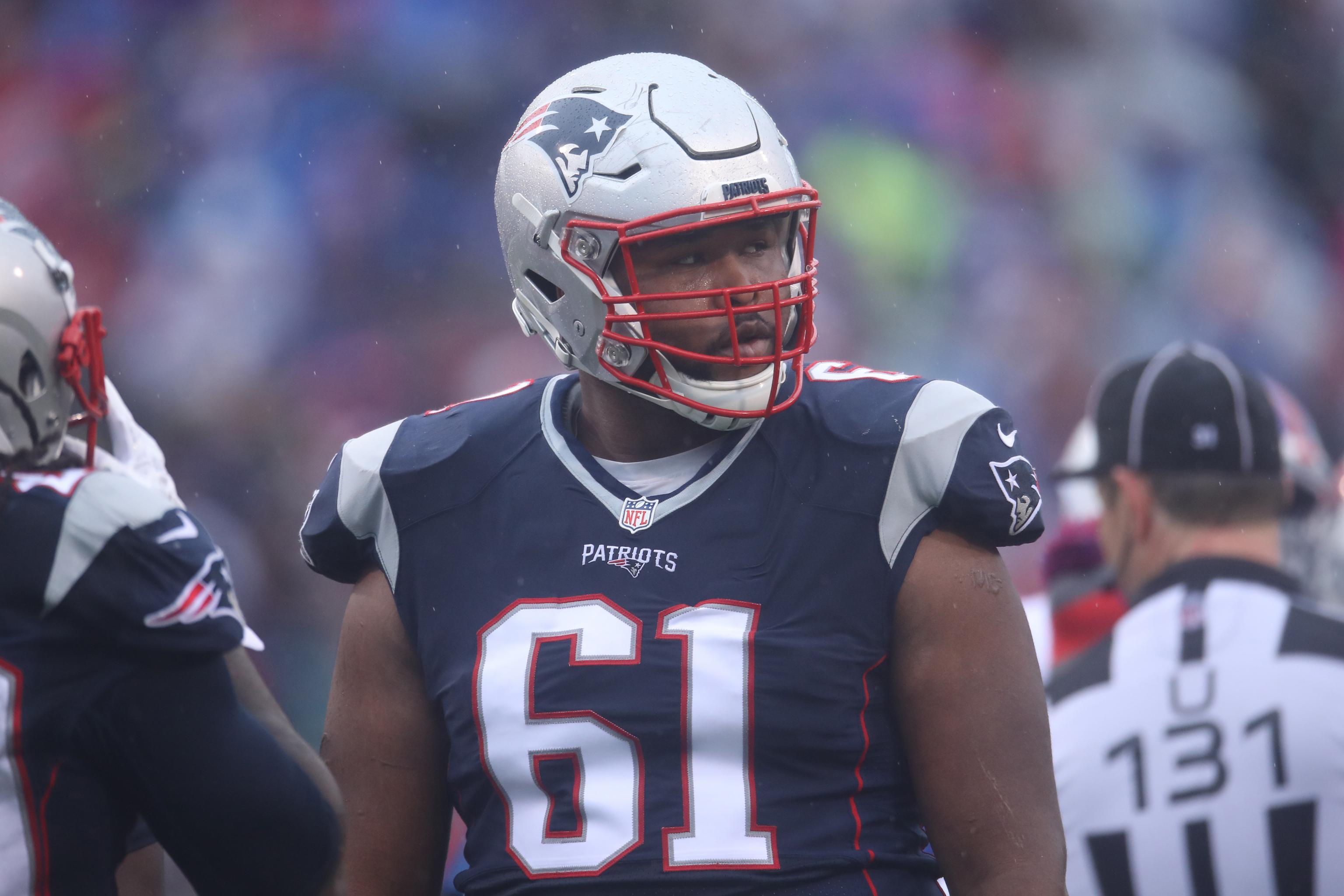 Patriots right tackle Sebastian Vollmer turns 31