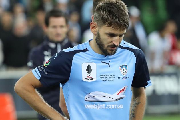 MELBOURNE, AUSTRALIA - NOVEMBER 30: Milos Dimitrijevi looks dejected after Sydney FC were defeated by Melbourne City after the FFA Cup Final match between Melbourne City FC and Sydney FC at AAMI Park on November 30, 2016 in Melbourne, Australia.  (Photo by Robert Cianflone/Getty Images)