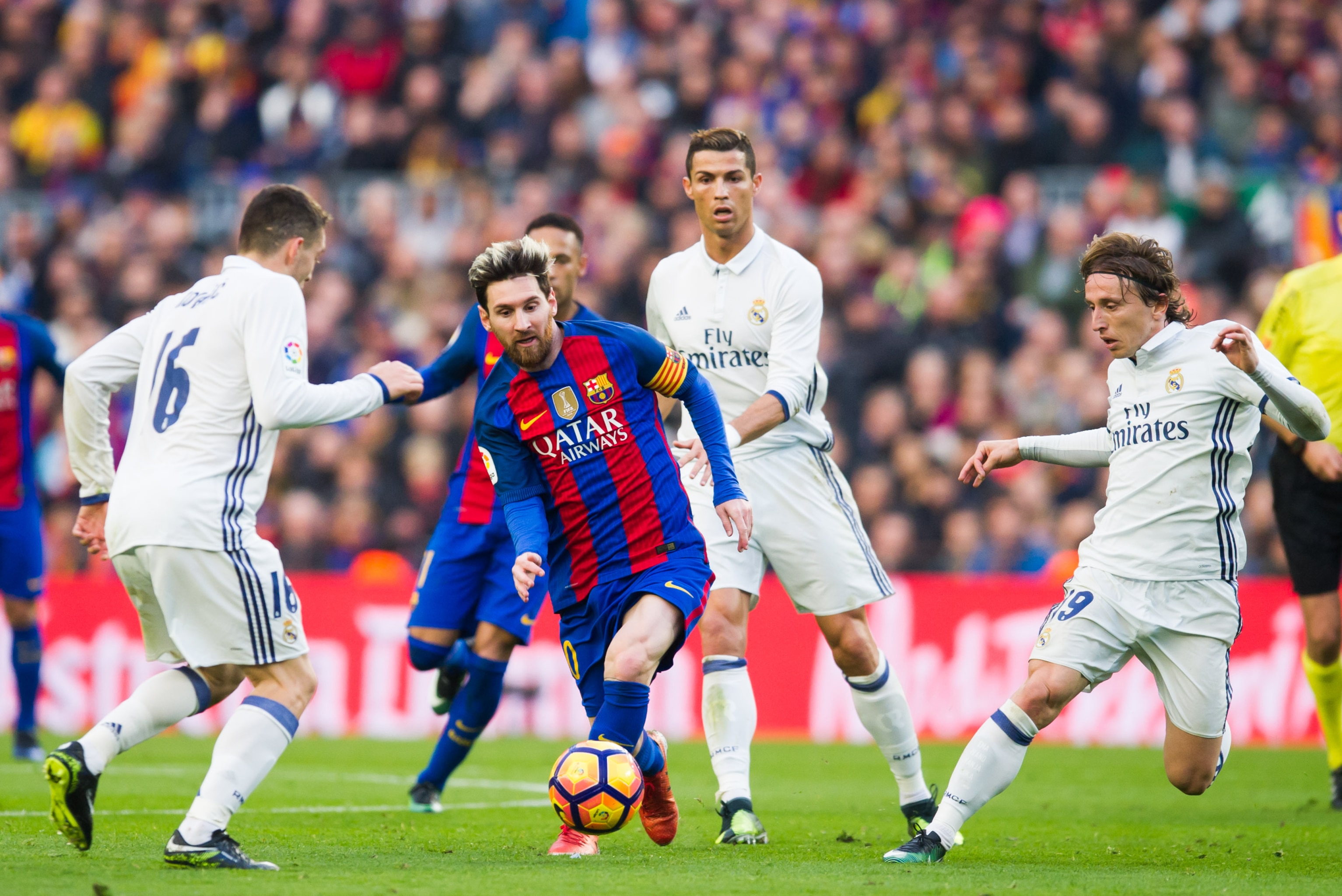 Barcelona Vs Real Madrid Score And Reaction From 16 El Clasico Bleacher Report Latest News Videos And Highlights