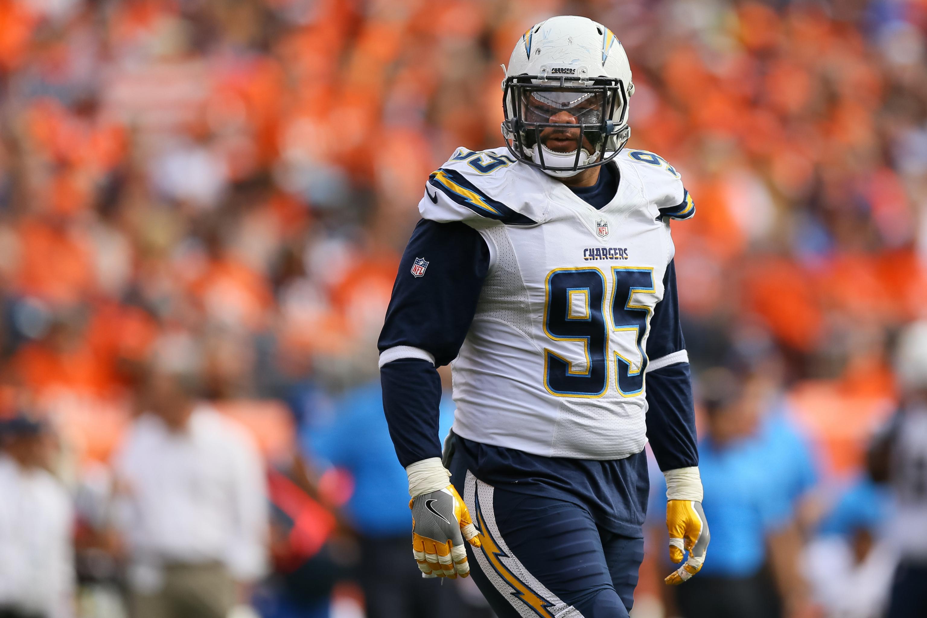 Chargers re-sign DE Tenny Palepoi for one year – Daily News