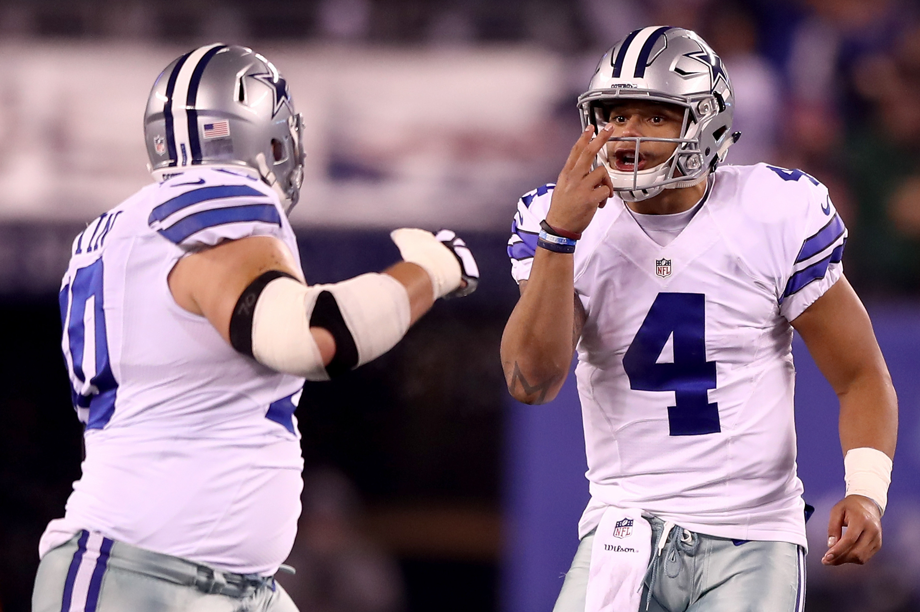 Should the Dallas Cowboys stick with Prescott over Romo?