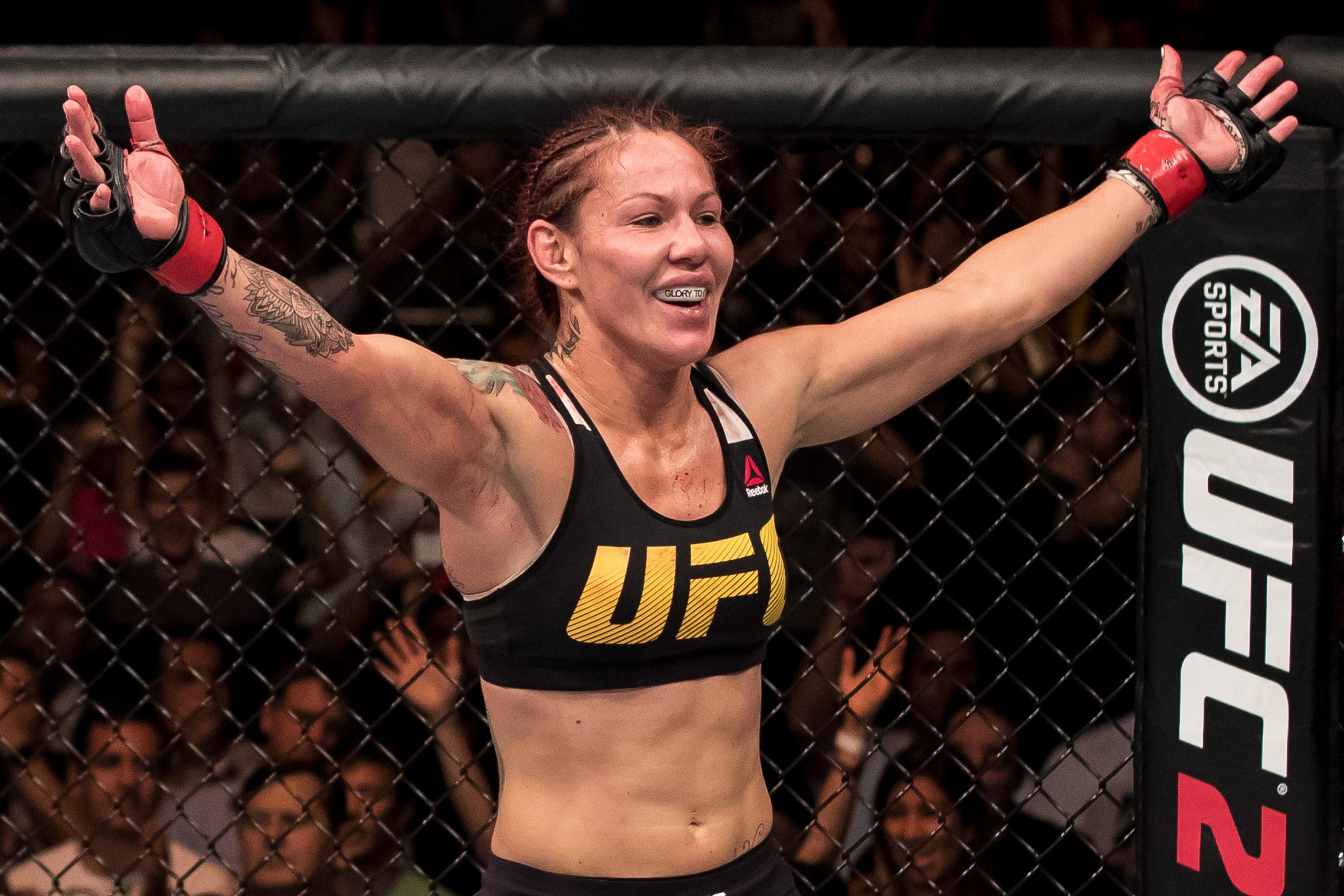 Cris Cyborg explains why she turned down two UFC featherweight title fights  - MMA Fighting