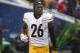 ORCHARD PARK, NY - DECEMBER 11: Le'Veon Bell #26 of the Pittsburgh Steelers during NFL game action against the Buffalo Bills at New Era Field on December 11, 2016 in Orchard Park, New York. (Photo by Tom Szczerbowski/Getty Images)