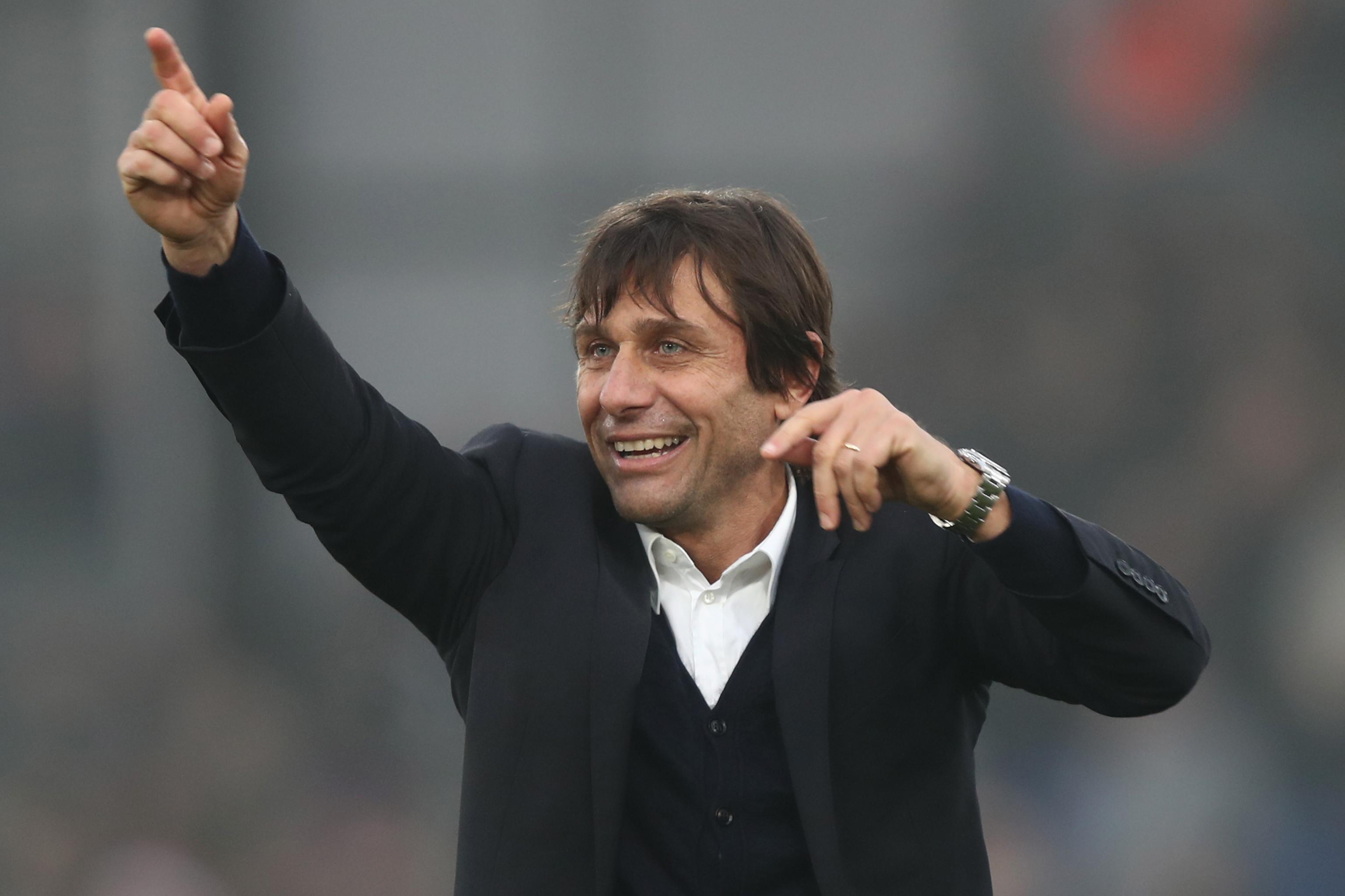 Chelsea's Record-Breaker Antonio Conte Proves He's the Armani of