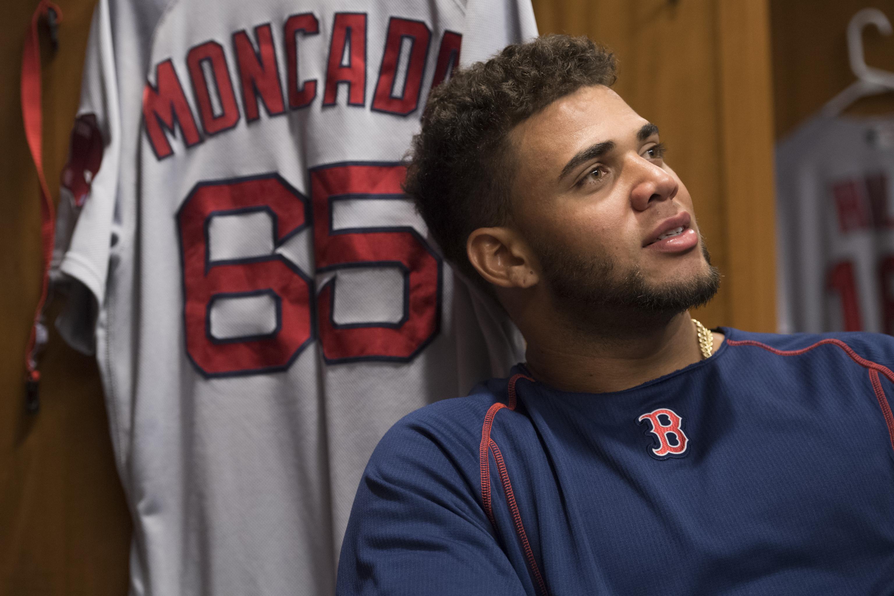 Keith Law ranks Yoan Moncada, 2 other Red Sox prospects in top-25