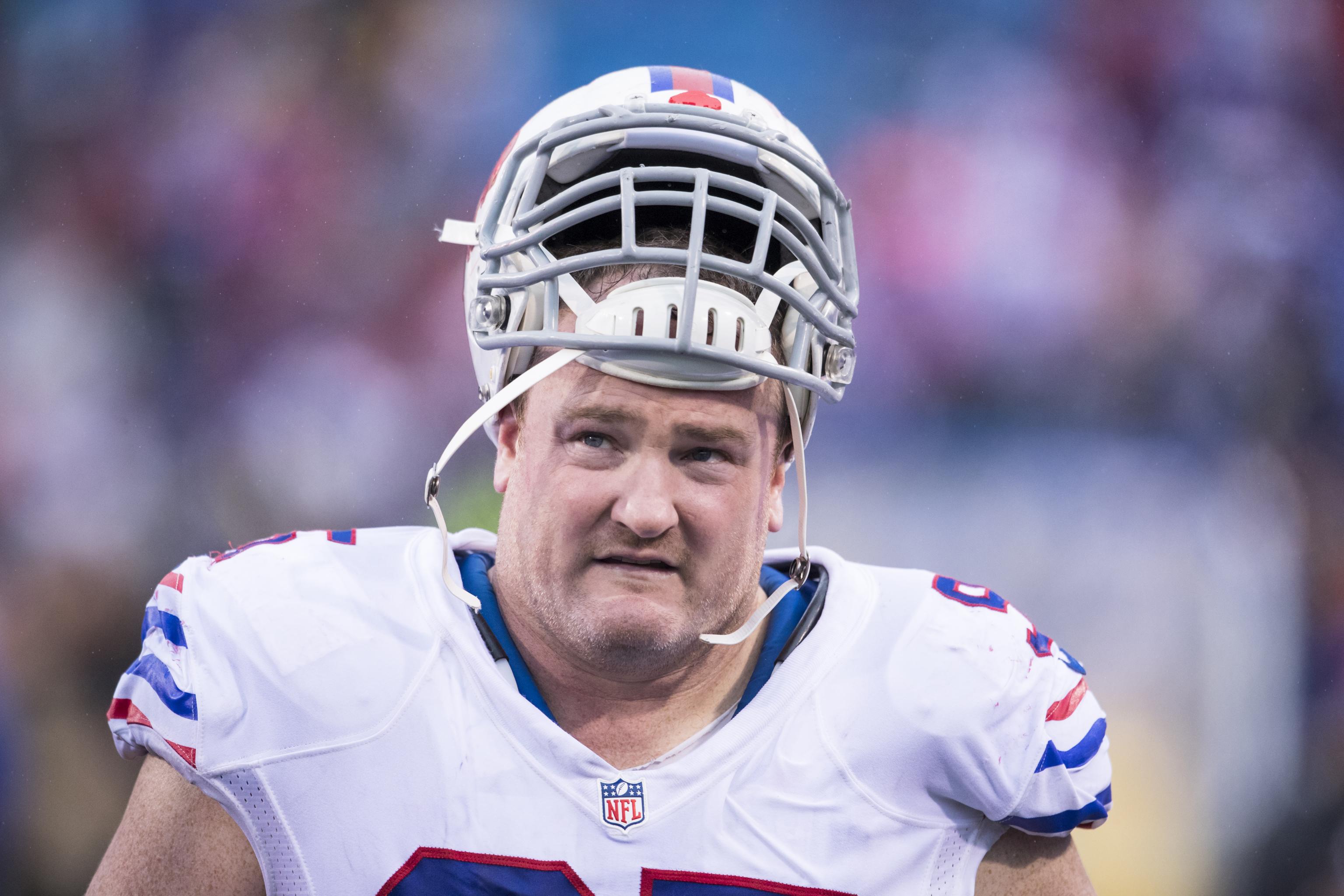 Bills agree to sign Lotulelei; Kyle Williams set to return, Sports