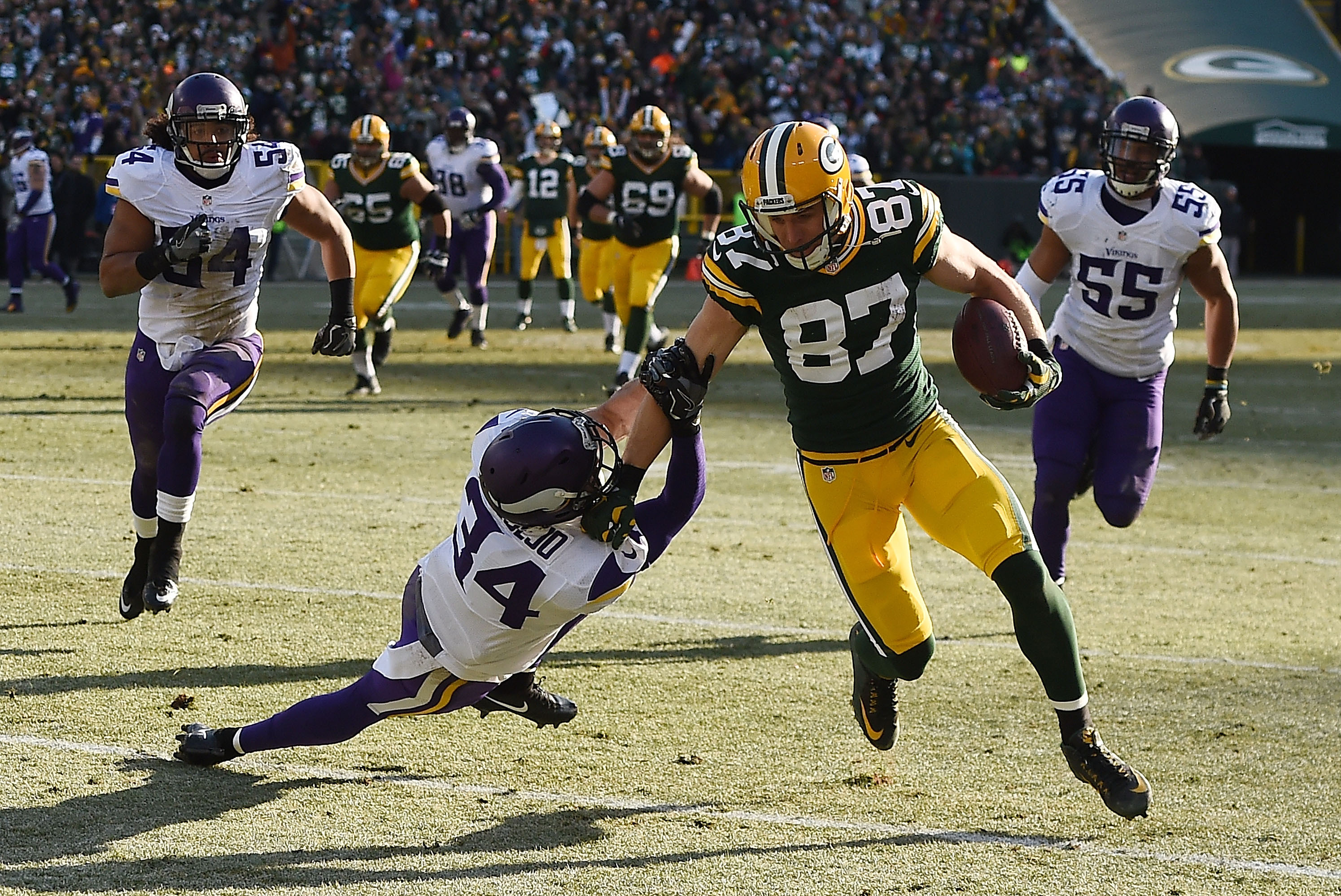 Source: Vikings go against strategy for covering Jordy Nelson on