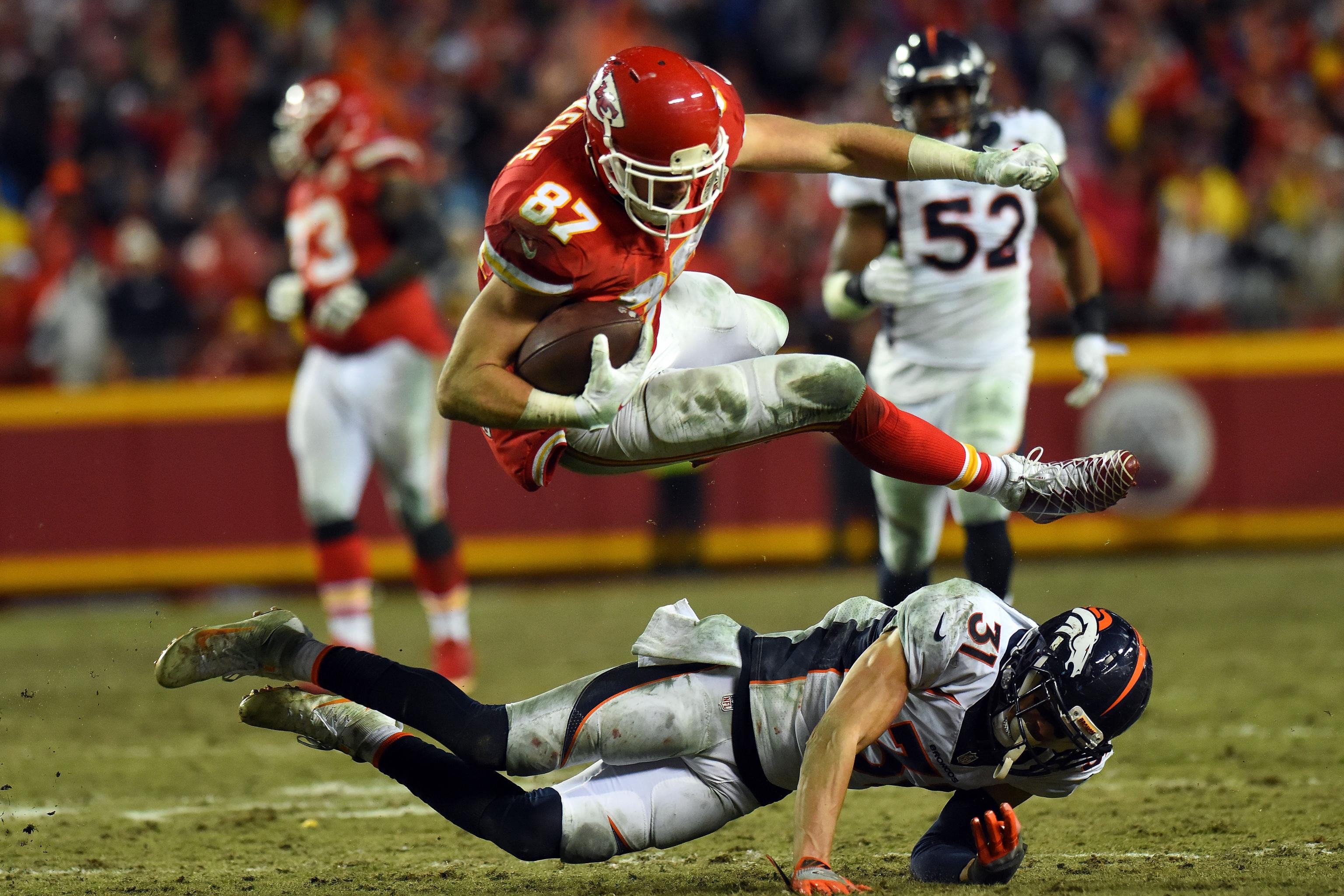 Chiefs' Travis Kelce leads Pro Football Focus' tight end rankings