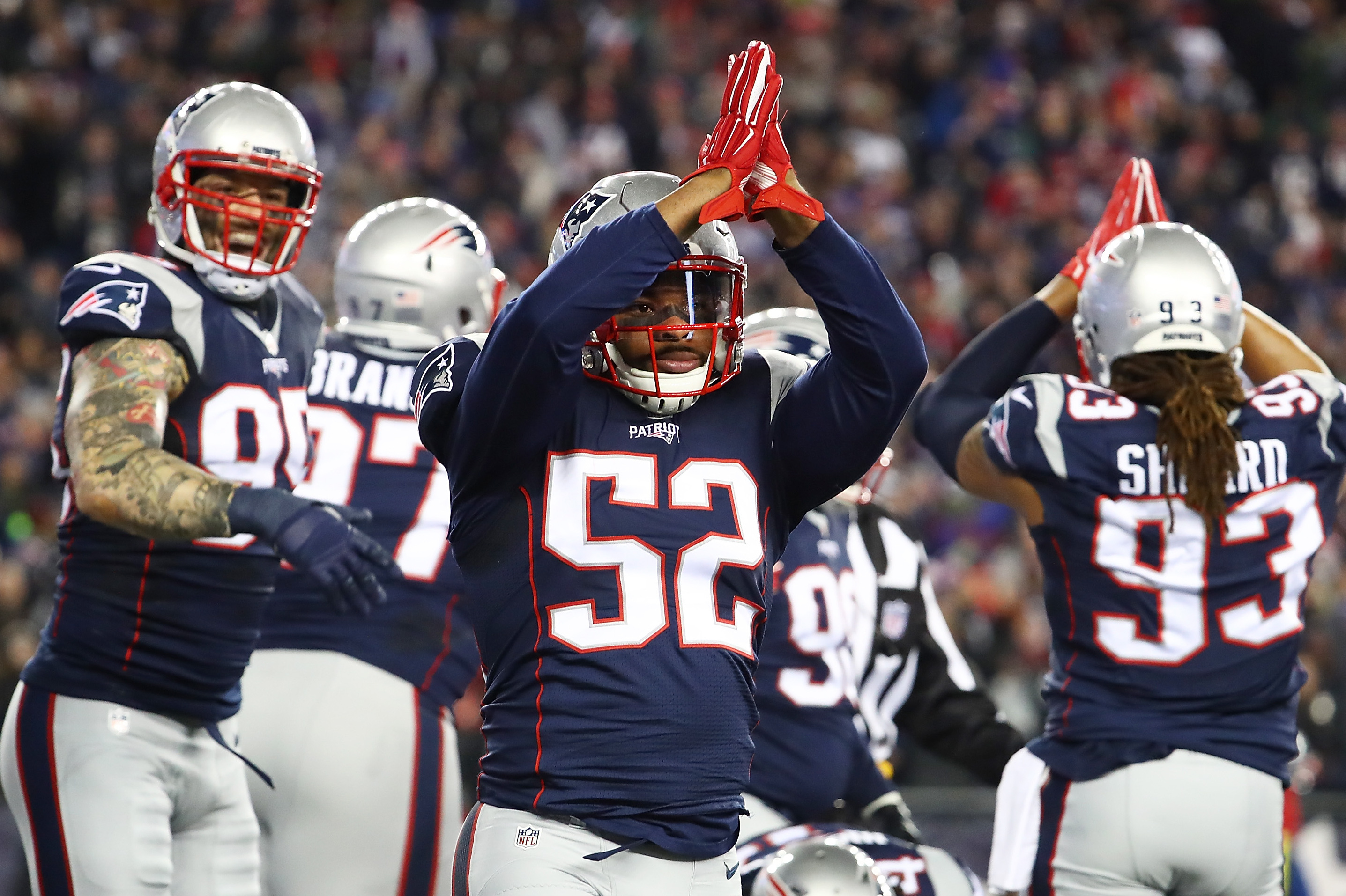 Tom Brady Takes Field in Super Bowl 52 with No Tape on Injured Right Hand, News, Scores, Highlights, Stats, and Rumors