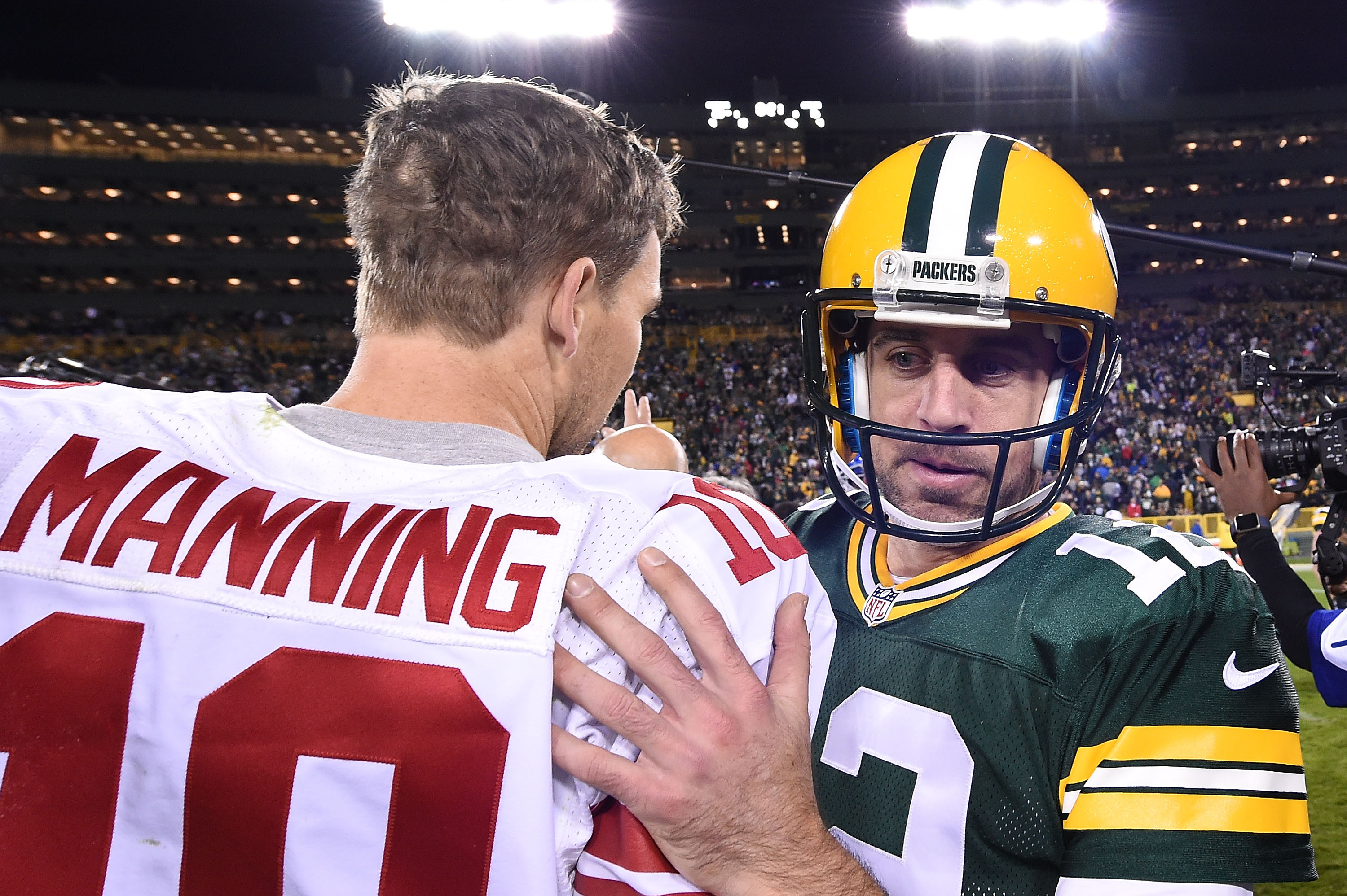 Green Bay vs. Miami Prediction: Surging Packers, Scuffling Dolphins Meet on  Christmas 