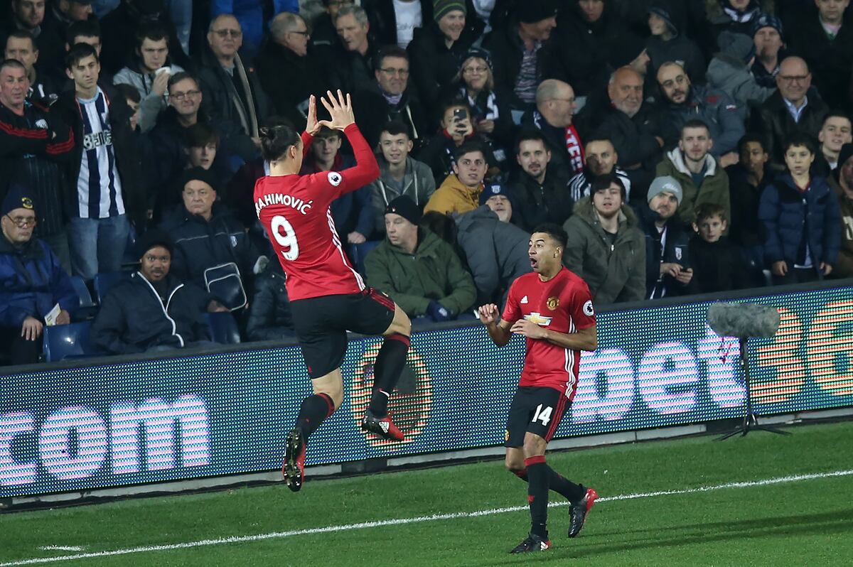 Zlatan Ibrahimovic Reportedly Gave His Wife A Photo Of Himself For Christmas Bleacher Report Latest News Videos And Highlights